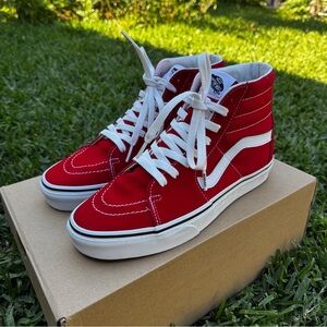 Vans Sk8-Hi - red/white skate shoes
(M 9  / W 10.5)